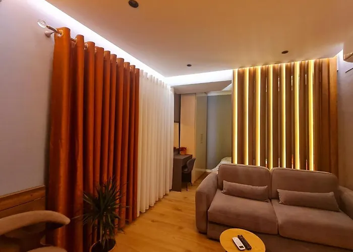 דירה Sunny - Blloku Tirana, Near