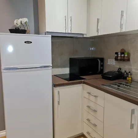 Sunny - Blloku Tirana, Near * Tirana