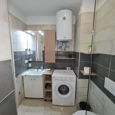 Apartment Sunny - Blloku Tirana, Near