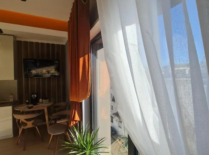 アパート Sunny - Blloku Tirana, Near