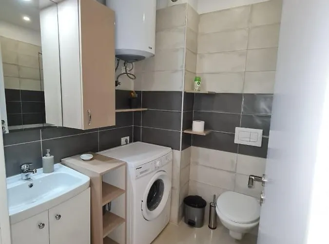 Sunny - Blloku Tirana, Near Appartement Tirana