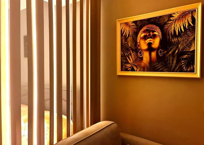 Sunny - Blloku Tirana, Near * Tirana